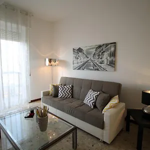 House Navigli Apartamento