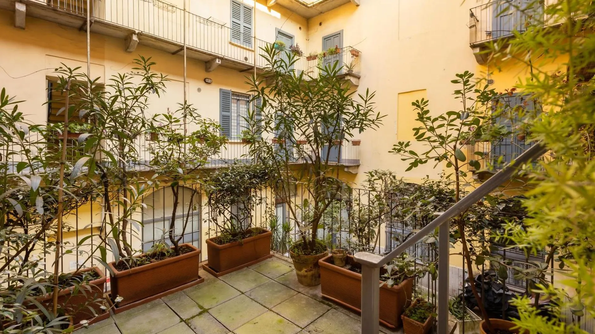 Apartamento Tiny & Tidy Studio In The Key Area Of Milán