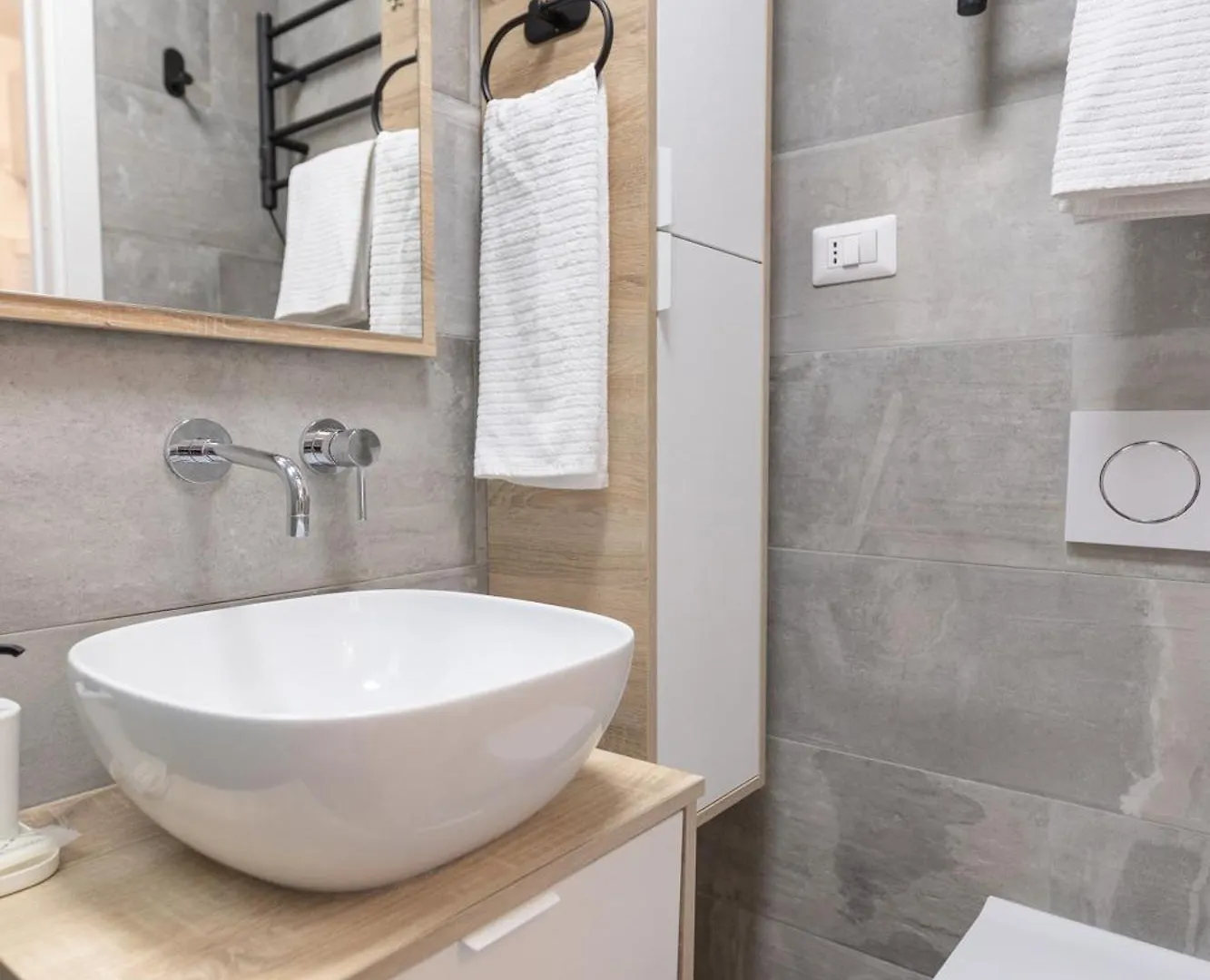 Tiny & Tidy Studio In The Key Area Of Milan Apartment